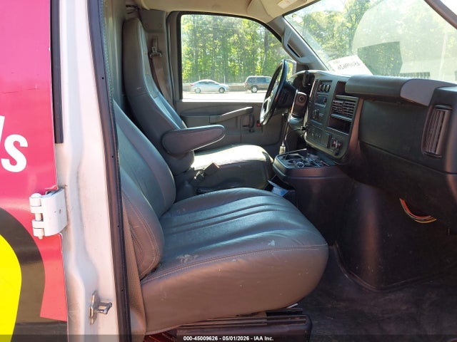 Aukcja sprzedaży 2017 Chevrolet Express 2500 Work Van, vin: 1GCWGAFF1H1192400, numer aukcji: 45009626