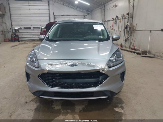Продажа на аукционе авто 2021 Ford Escape Se, vin: 1FMCU9G6XMUA42136, номер лота: 45009627
