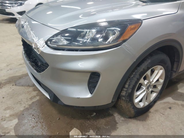 Продажа на аукционе авто 2021 Ford Escape Se, vin: 1FMCU9G6XMUA42136, номер лота: 45009627