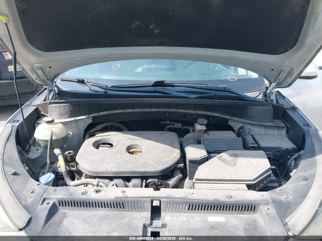 KM8J23A45KU007583 Hyundai TUCSON SE