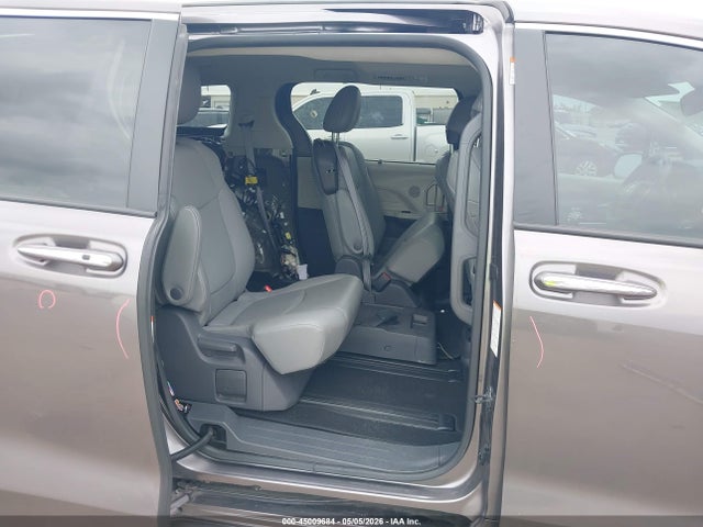 Aukcja sprzedaży 2021 Toyota Sienna Xle, vin: 5TDYRKEC2MS042860, numer aukcji: 45009684