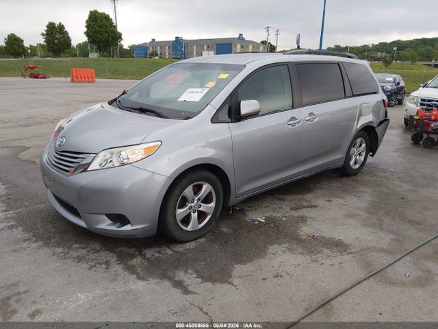 2017 Toyota Sienna Le 8 Passenger მანქანა იყიდება აუქციონზე, vin: 5TDKZ3DC8HS846339, აუქციონის ნომერი: 45009695