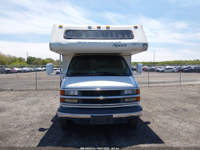 45009714 :رقم المزاد ، 1GBJG31R9Y1235215 vin ، 2000 Chevrolet Express Rv Cutaway مزاد بيع