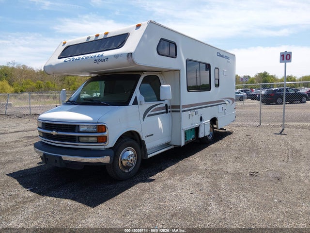 45009714 :رقم المزاد ، 1GBJG31R9Y1235215 vin ، 2000 Chevrolet Express Rv Cutaway مزاد بيع