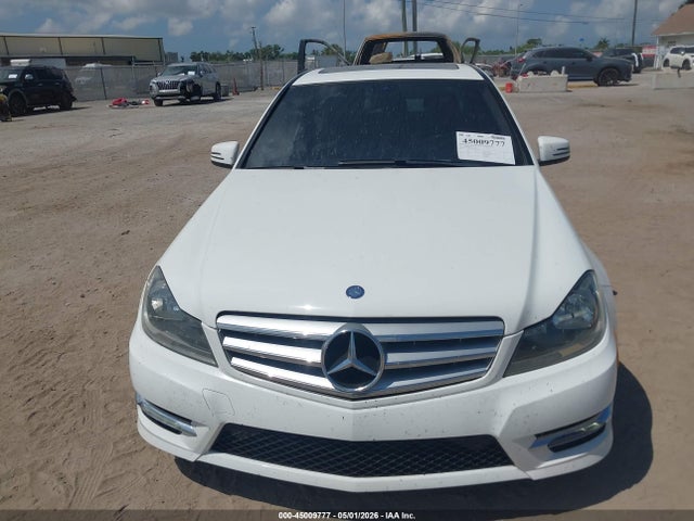 45009777 :رقم المزاد ، WDDGF4HB8DA860230 vin ، 2013 Mercedes-benz C 250 Sport مزاد بيع