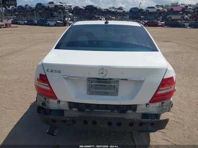 45009777 :رقم المزاد ، WDDGF4HB8DA860230 vin ، 2013 Mercedes-benz C 250 Sport مزاد بيع