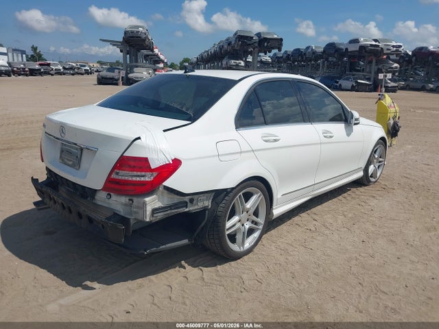 45009777 :رقم المزاد ، WDDGF4HB8DA860230 vin ، 2013 Mercedes-benz C 250 Sport مزاد بيع