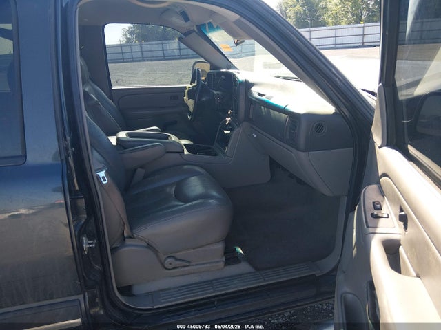 45009793 :رقم المزاد ، 3GNEK12Z55G242777 vin ، 2005 Chevrolet Avalanche 1500 Z71 مزاد بيع