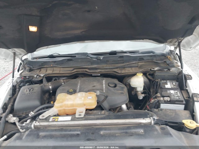 45009817 :رقم المزاد ، 1C6RR7NM5FS562935 vin ، 2015 Ram 1500 Laramie مزاد بيع