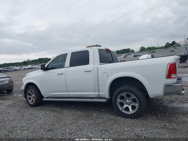 45009817 :رقم المزاد ، 1C6RR7NM5FS562935 vin ، 2015 Ram 1500 Laramie مزاد بيع