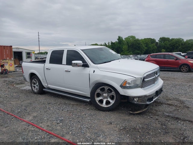 45009817 :رقم المزاد ، 1C6RR7NM5FS562935 vin ، 2015 Ram 1500 Laramie مزاد بيع