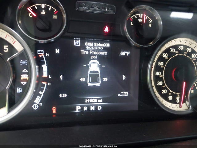 45009817 :رقم المزاد ، 1C6RR7NM5FS562935 vin ، 2015 Ram 1500 Laramie مزاد بيع