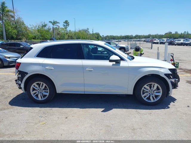 2020 Audi Q5 Premium 45 Tfsi Quattro S Tronic მანქანა იყიდება აუქციონზე, vin: WA1ANAFY3L2092717, აუქციონის ნომერი: 45009827
