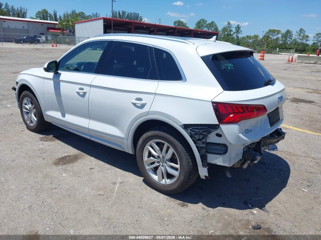 2020 Audi Q5 Premium 45 Tfsi Quattro S Tronic მანქანა იყიდება აუქციონზე, vin: WA1ANAFY3L2092717, აუქციონის ნომერი: 45009827