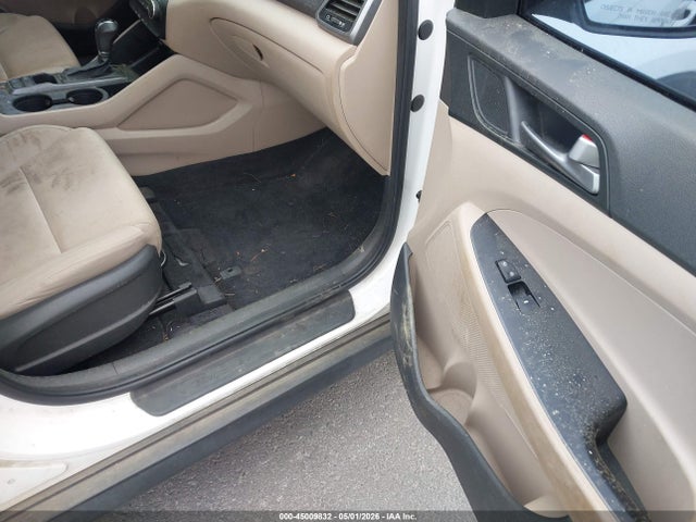 Продажа на аукционе авто 2016 Hyundai Tucson Se, vin: KM8J23A49GU033031, номер лота: 45009832