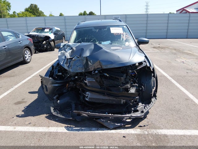 45009895 :رقم المزاد ، 3VV3B7AX5MM134373 vin ، 2021 Volkswagen Tiguan مزاد بيع