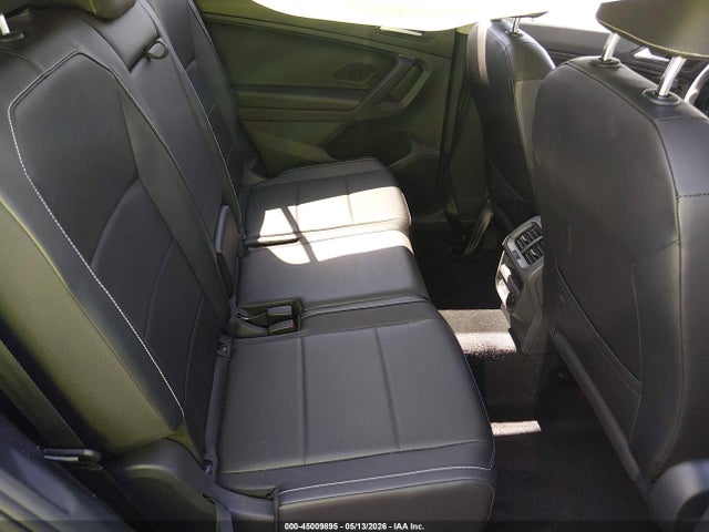 45009895 :رقم المزاد ، 3VV3B7AX5MM134373 vin ، 2021 Volkswagen Tiguan مزاد بيع