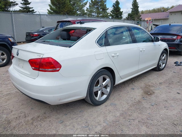2014 Volkswagen Passat 1.8t Wolfsburg Edition მანქანა იყიდება აუქციონზე, vin: 1VWAT7A34EC037858, აუქციონის ნომერი: 45009935