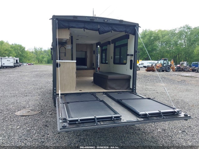 Aukcja sprzedaży 2026 Forest River Cherokee Grey Wolf Black Label 18rrbl Toy Hauler Travel Trailer, vin: 4X4TCKT24TK098255, numer aukcji: 45009962