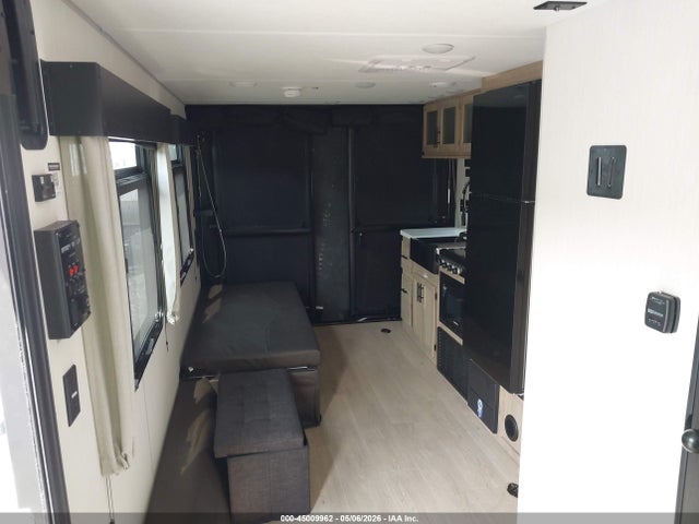 Aukcja sprzedaży 2026 Forest River Cherokee Grey Wolf Black Label 18rrbl Toy Hauler Travel Trailer, vin: 4X4TCKT24TK098255, numer aukcji: 45009962