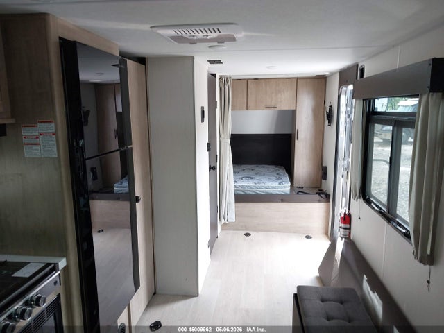 Aukcja sprzedaży 2026 Forest River Cherokee Grey Wolf Black Label 18rrbl Toy Hauler Travel Trailer, vin: 4X4TCKT24TK098255, numer aukcji: 45009962