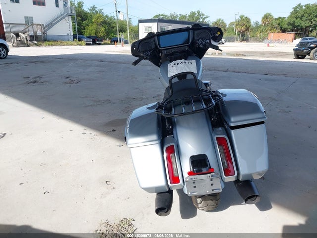 Harley-Davidson FLHX 2024 1HD1KB710RB632375 Image 6