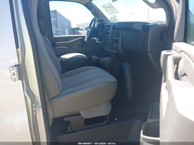 1GAZGNFG5K1335670 Chevrolet Express 3500 Ls