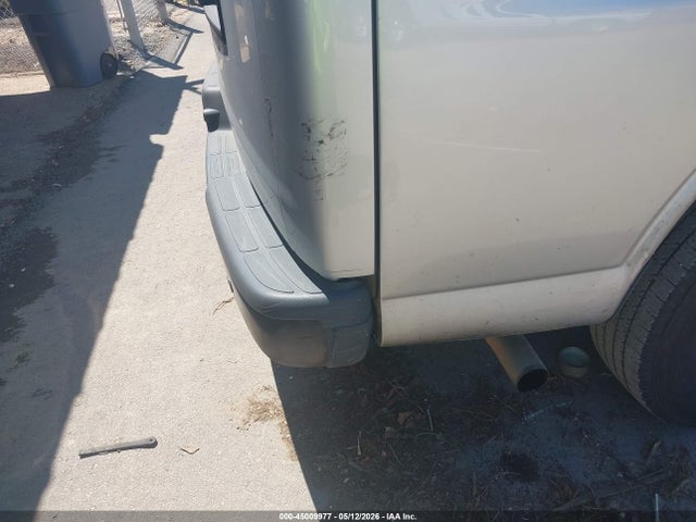 1GAZGNFG5K1335670 Chevrolet Express 3500 Ls