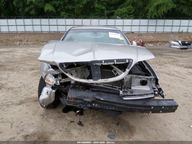 Продаж на аукціоні авто 2008 Lincoln Town Car Signature Limited, vin: 2LNHM82V98X645186, номер лоту: 45009991