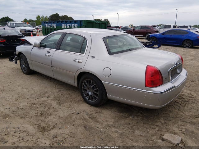 Продаж на аукціоні авто 2008 Lincoln Town Car Signature Limited, vin: 2LNHM82V98X645186, номер лоту: 45009991
