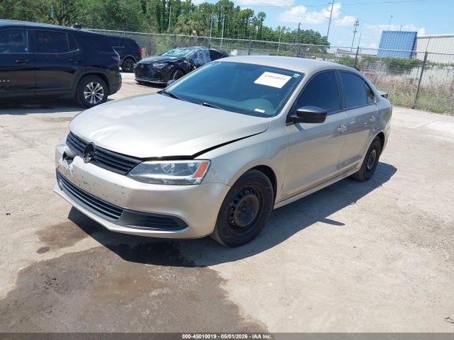 45010019 :رقم المزاد ، 3VW2K7AJ2EM275311 vin ، 2014 Volkswagen Jetta 2.0l S مزاد بيع