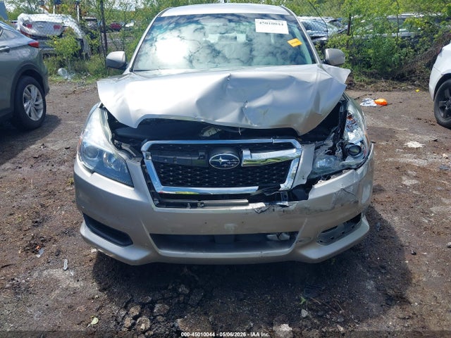 2014 Subaru Legacy 2.5i Premium მანქანა იყიდება აუქციონზე, vin: 4S3BMBC68E3032872, აუქციონის ნომერი: 45010044