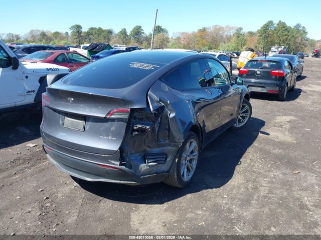 2022 Tesla Model Y Long Range Dual Motor All-wheel Drive მანქანა იყიდება აუქციონზე, vin: 7SAYGDEE4NF447047, აუქციონის ნომერი: 45010056