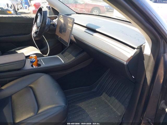 2022 Tesla Model Y Long Range Dual Motor All-wheel Drive მანქანა იყიდება აუქციონზე, vin: 7SAYGDEE4NF447047, აუქციონის ნომერი: 45010056