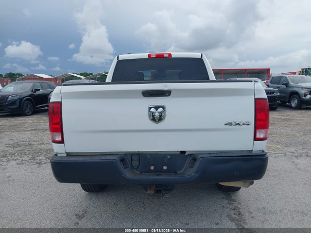 Продаж на аукціоні авто 2018 Ram 1500 Tradesman  4x4 5'7 Box, vin: 1C6RR7KTXJS300560, номер лоту: 45010081
