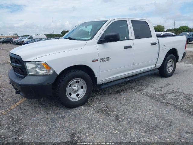 Продаж на аукціоні авто 2018 Ram 1500 Tradesman  4x4 5'7 Box, vin: 1C6RR7KTXJS300560, номер лоту: 45010081