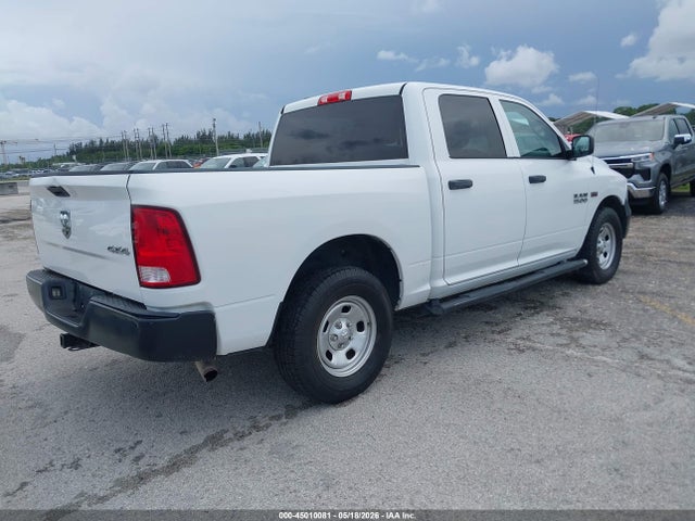 Продаж на аукціоні авто 2018 Ram 1500 Tradesman  4x4 5'7 Box, vin: 1C6RR7KTXJS300560, номер лоту: 45010081