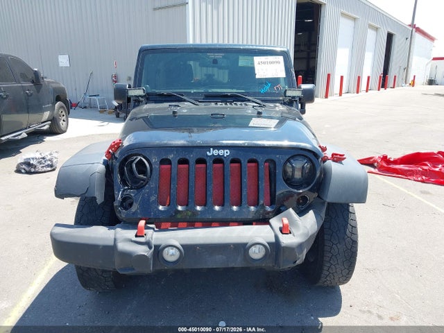 1C4BJWDG9EL211896 Jeep Wrangler Unlimited Sport