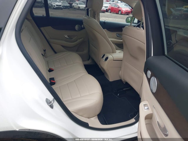 2020 Mercedes-benz Glc 300 4matic მანქანა იყიდება აუქციონზე, vin: W1N0G8EB8LF864597, აუქციონის ნომერი: 45010137