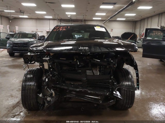Продажа на аукционе авто 2023 Jeep Grand Cherokee Overland 4x4, vin: 1C4RJHDG8PC594209, номер лота: 45010142