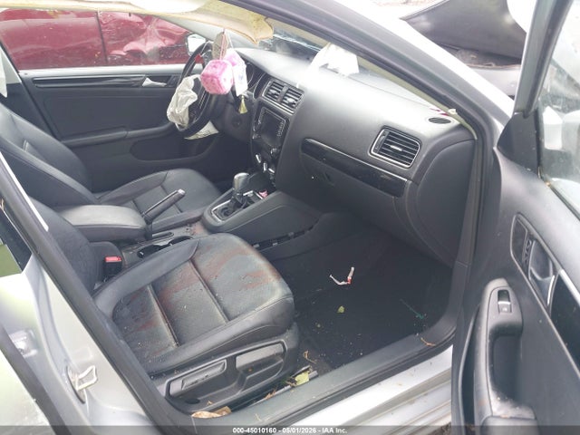 45010160 :رقم المزاد ، 3VWL17AJ8GM333688 vin ، 2016 Volkswagen Jetta 1.8t Sel مزاد بيع