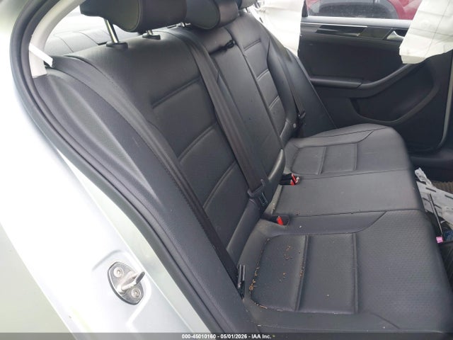 45010160 :رقم المزاد ، 3VWL17AJ8GM333688 vin ، 2016 Volkswagen Jetta 1.8t Sel مزاد بيع