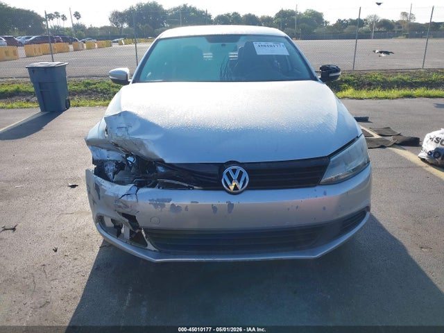 45010177 :رقم المزاد ، 3VWD17AJ6EM262170 vin ، 2014 Volkswagen Jetta 1.8t Se مزاد بيع