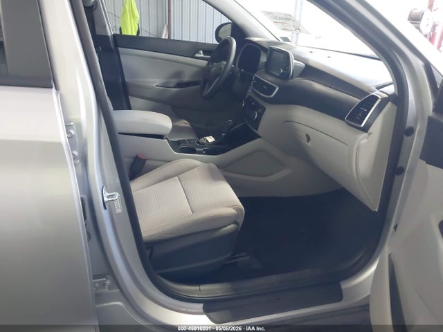 45010201 :رقم المزاد ، KM8J33A43LU235077 vin ، 2020 Hyundai Tucson Value مزاد بيع