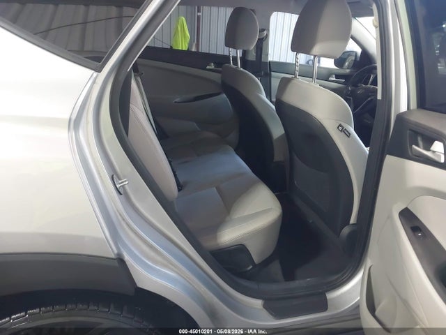45010201 :رقم المزاد ، KM8J33A43LU235077 vin ، 2020 Hyundai Tucson Value مزاد بيع