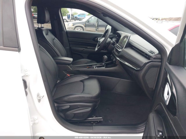 Продажа на аукционе авто 2025 Jeep Compass Latitude 4x4, vin: 3C4NJDBNXST555594, номер лота: 45010206