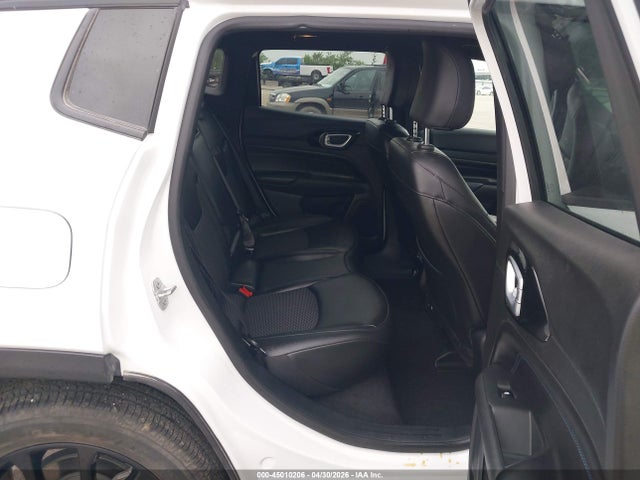 Продажа на аукционе авто 2025 Jeep Compass Latitude 4x4, vin: 3C4NJDBNXST555594, номер лота: 45010206