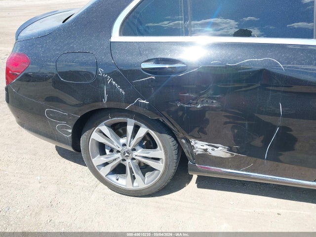 Aukcja sprzedaży 2018 Mercedes-benz C 300 4matic, vin: WDDWF4KB5JR408365, numer aukcji: 45010220