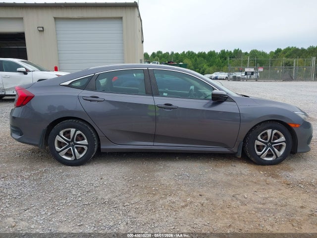 45010238 :رقم المزاد ، 19XFC2F59HE080921 vin ، 2017 Honda Civic Lx مزاد بيع