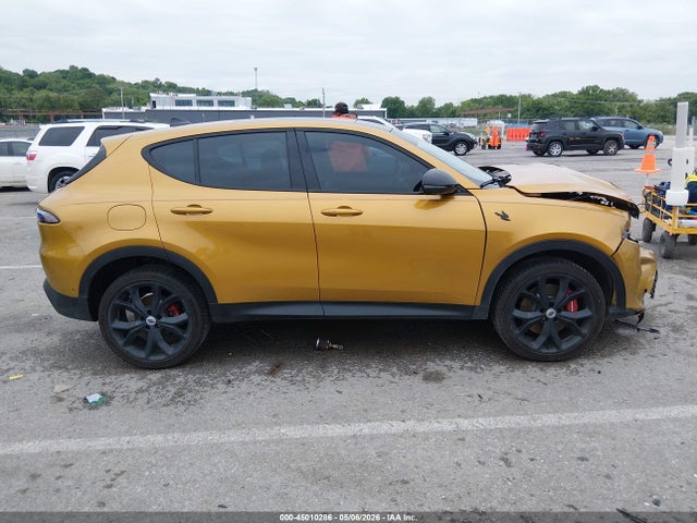 2024 Dodge Hornet Gt Plus Awd მანქანა იყიდება აუქციონზე, vin: ZACNDFBN4R3A38819, აუქციონის ნომერი: 45010286